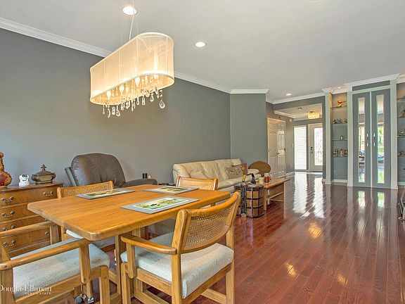 4th image of 188 Carriage Ln #128