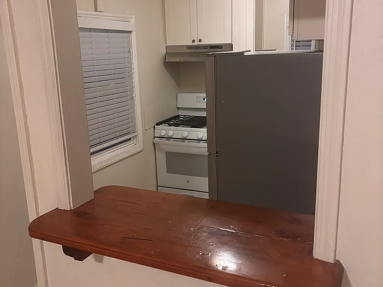 317 Ocean St #2 — Photo 3