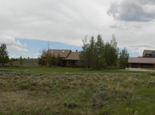 33 Black Bear Rd, Pinedale, WY 82941