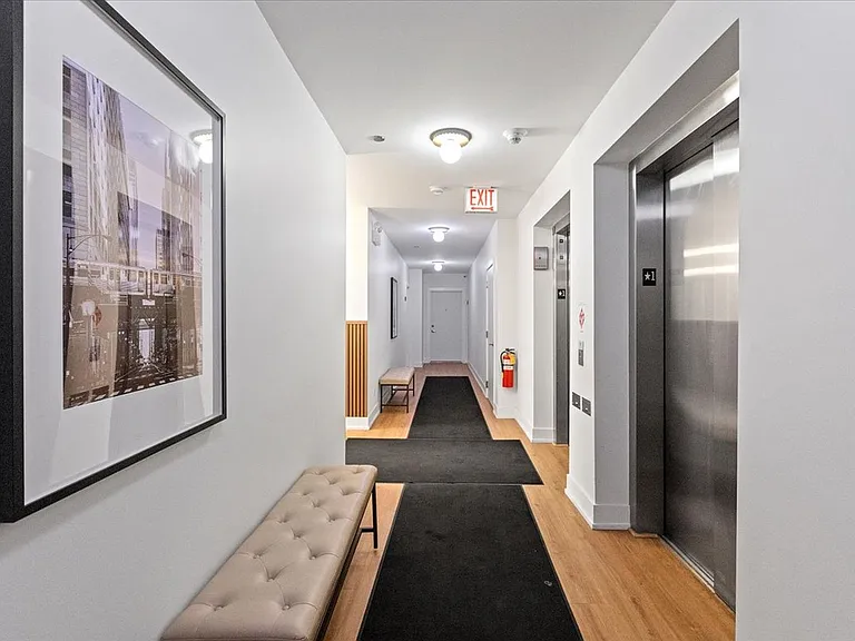 2215 W Madison St #411 — Photo 13