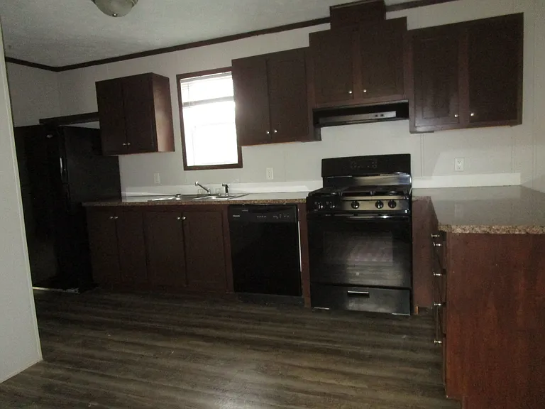 Pavilion Estates — Photo 15