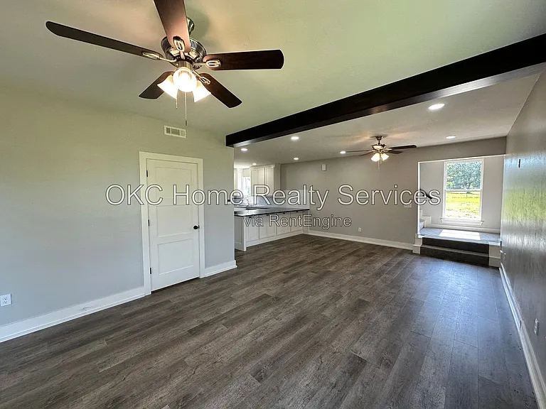 14701 SE 36th St — Photo 6