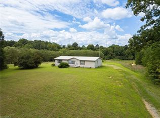 968 Thomas Rd, Lexington, NC 27295