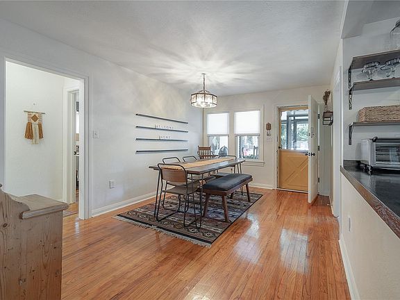 5th image of 4107 N Seminole Ave