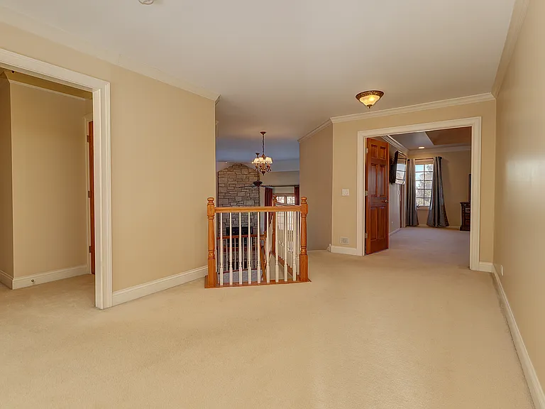 26025 Whispering Woods Cir — Photo 37