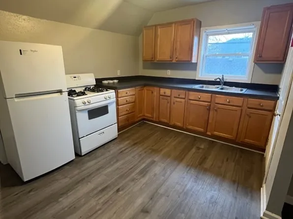 710 Watson St SW, Grand Rapids, MI 49504