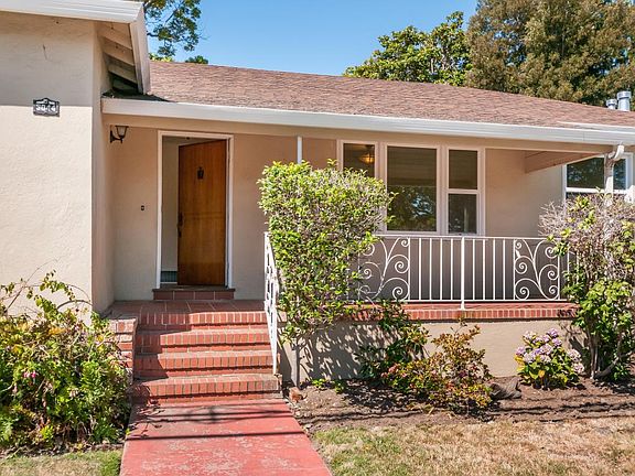 2nd image of 3044 Hacienda St