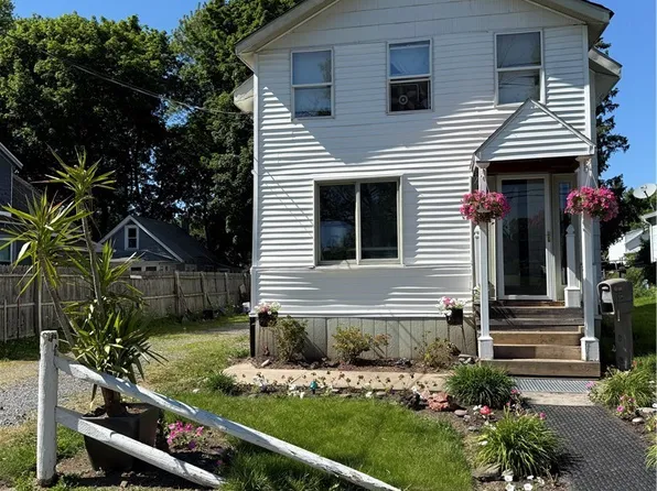 104 Garden City Dr, Syracuse, NY 13211
