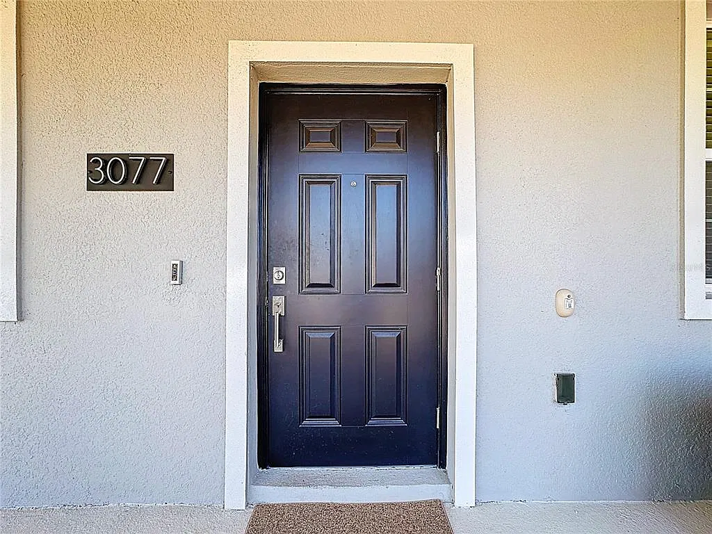 3 bed, 2.5 bath, 1755 sqft, $2,400 — Photo 3