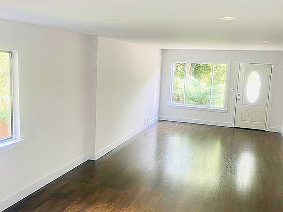 3rd image of 148 Elvin St