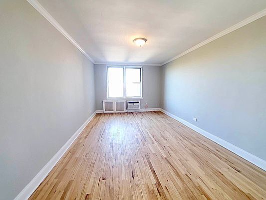 5th image of 495 E 7th St #75
