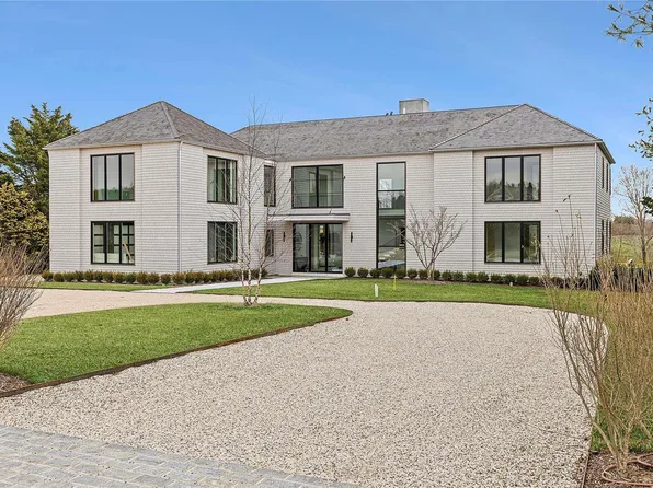 637 Halsey Lane, Bridgehampton, NY 11932