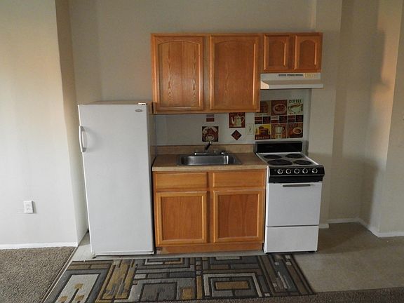 5th image of 2042 N Bambrey St #3