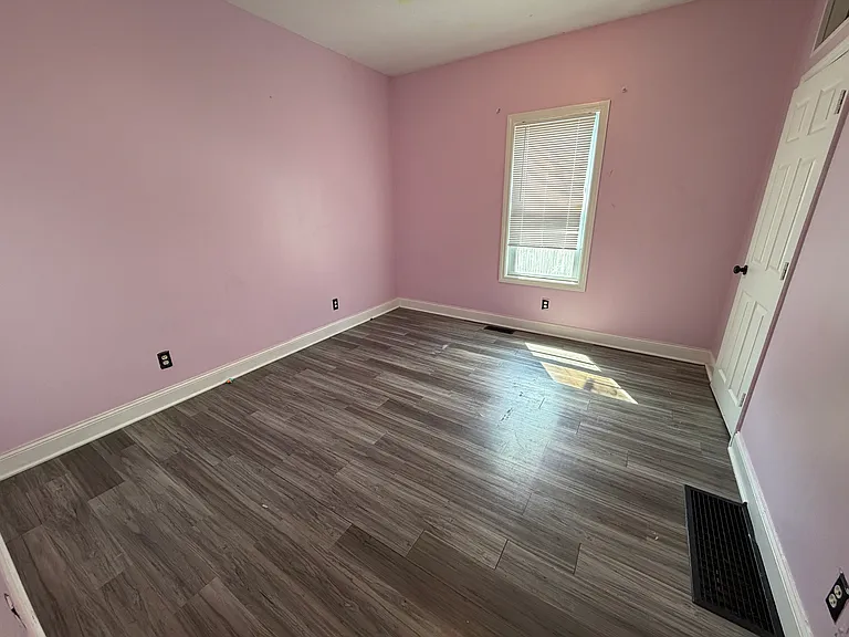 10 Dow St #1 — Photo 7