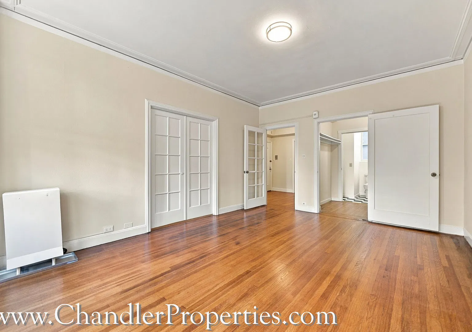 1850 Clay Street Apartments — Photo 1