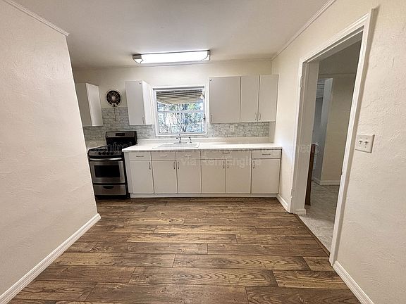 5th image of 840 Lake Ave