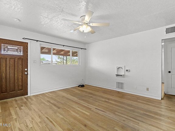 5th image of 3243 Richmond Ave