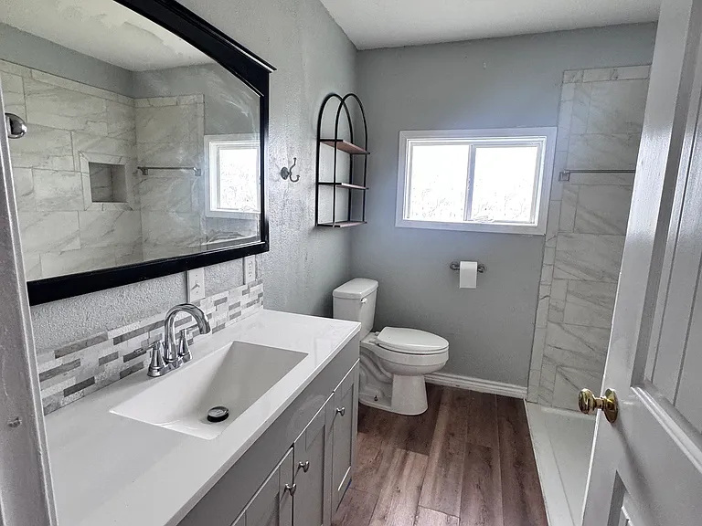 4327 Hughes Dr — Photo 9