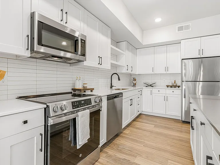 Asher Apartments - LIMITED-TIME OFFER 8 WEEKS FREE! — Photo 79