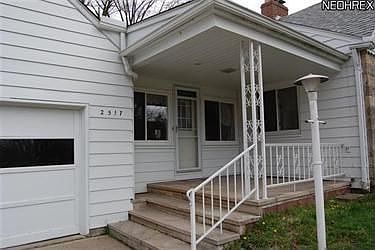 2nd image of 2517 Grant Ave