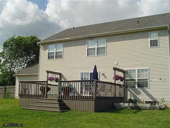 2nd image of 2659 Barry Dr