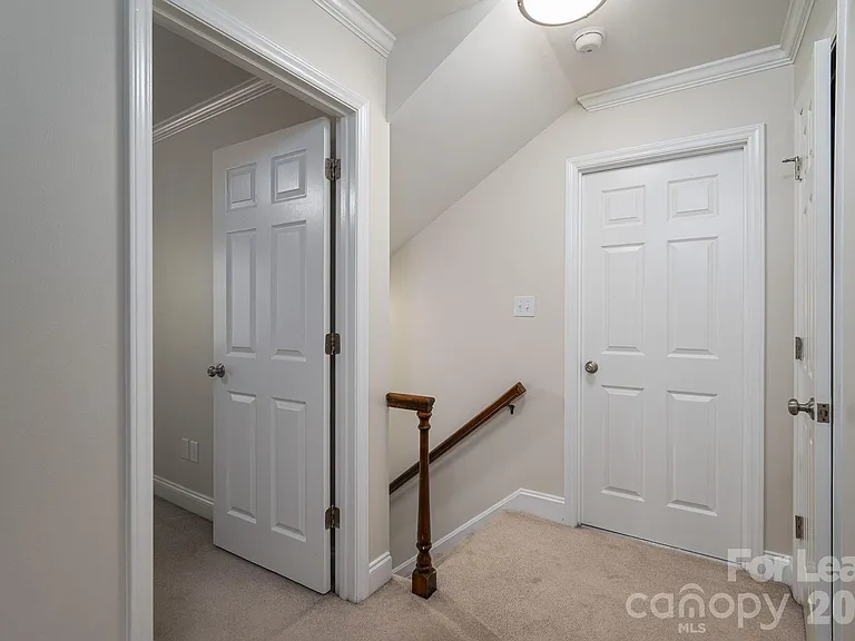 100 Cabell Way — Photo 15