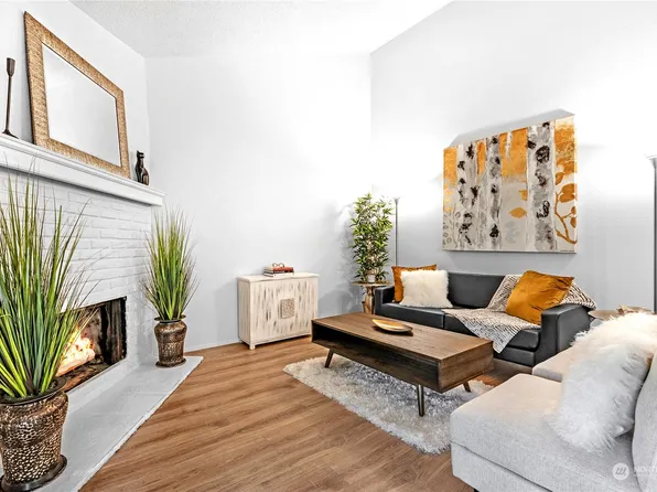 14331 124th Avenue NE #C25, Kirkland, WA 98034