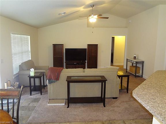 3rd image of 3510 NE 14th Pl