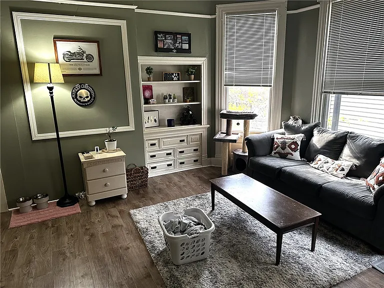 25 Grant Ave #1 — Photo 4