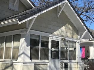 523 S Lucas St #1, Iowa City, IA 52240