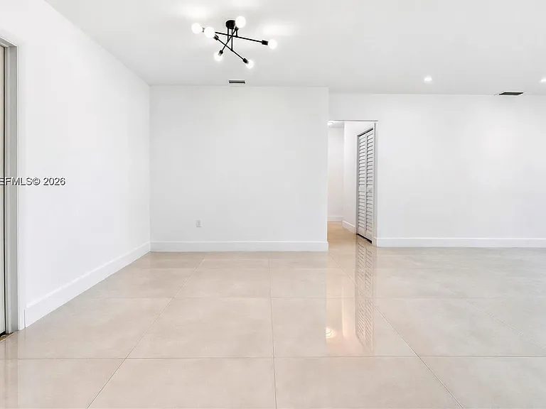 321 NW 56th Ave — Photo 26
