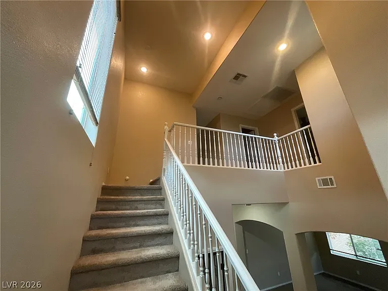 10841 Paradise Rd — Photo 15