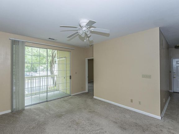 2nd image of 1600 Long Grove Dr Unit 1717