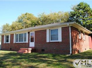 250 Hogan Rd, Gordonsville, TN 38563