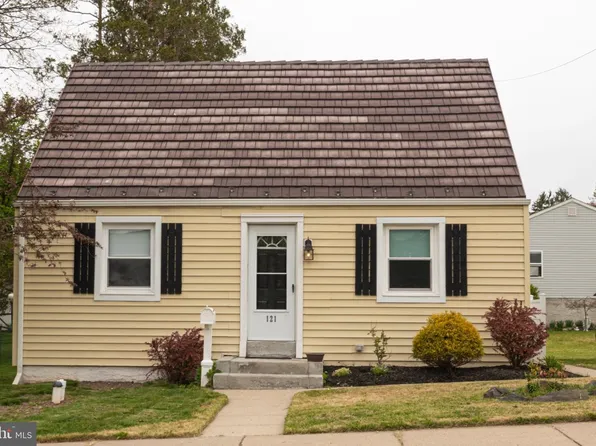 121 W 6th St, Pottstown, PA 19464