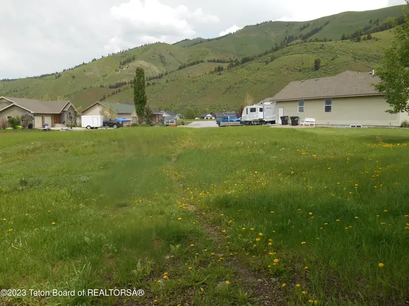 14 Miles Meadow Rd, Afton, WY 83110