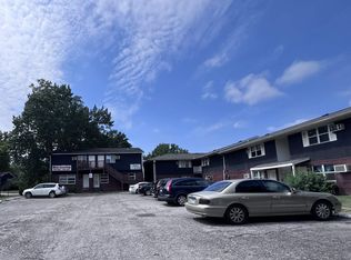 516 S Poplar St, Carbondale, IL 62901