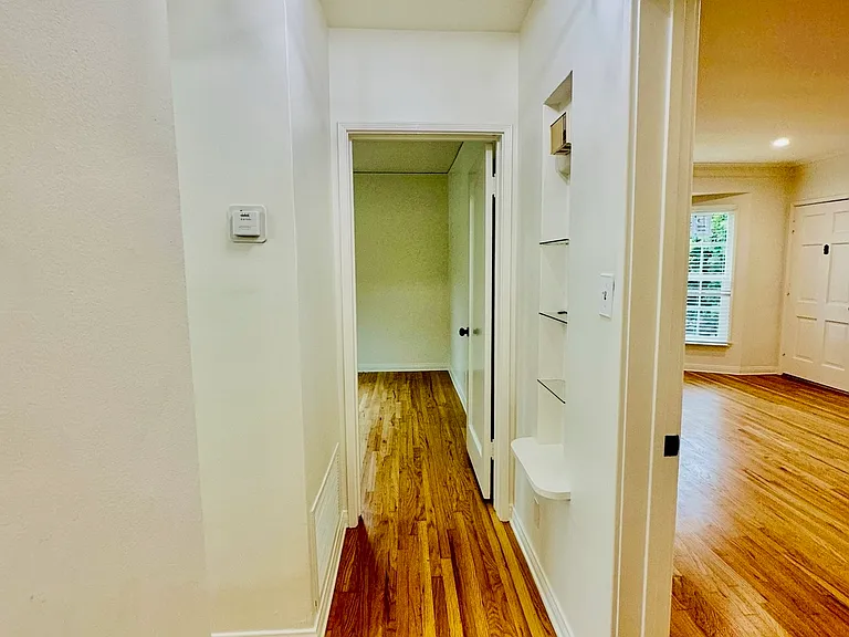 3249 Rowena Ave #3 — Photo 17