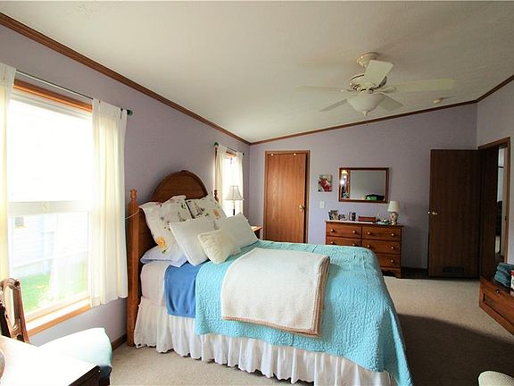 3rd image of 1761 N Merrimac Ave