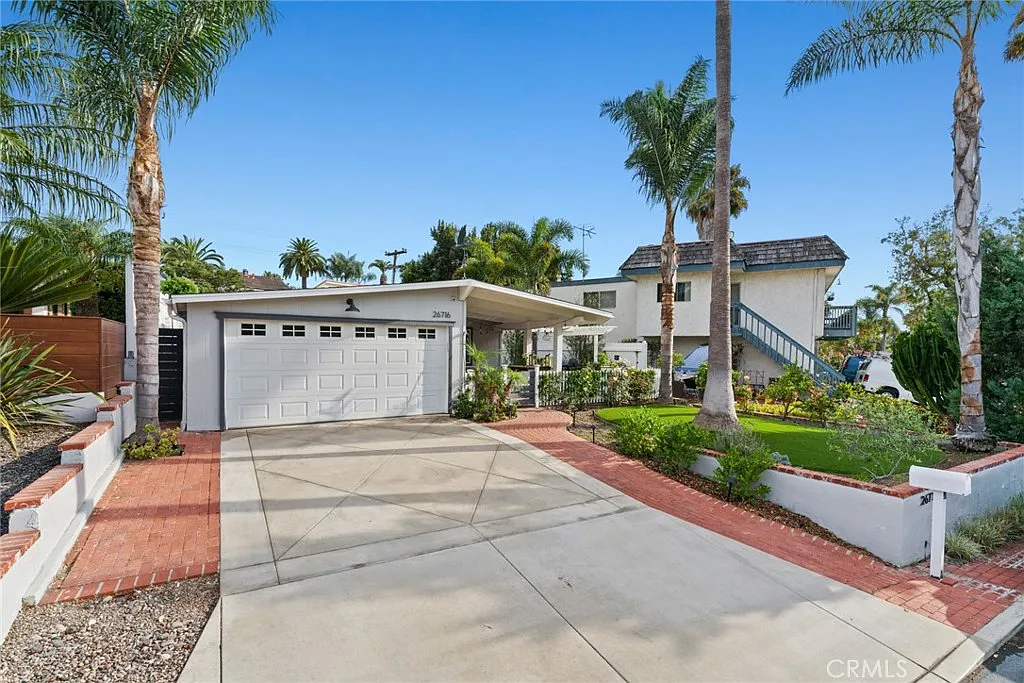 4 bed, 2.5 bath, 1750 sqft, $6,000 — Photo 2