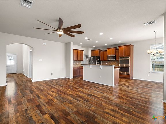 4th image of 6026 Ambrose Cir