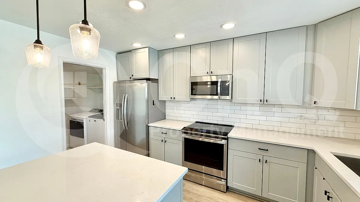 4 bed, 2.5 bath, 1572 sqft, $2,795 — Photo 4