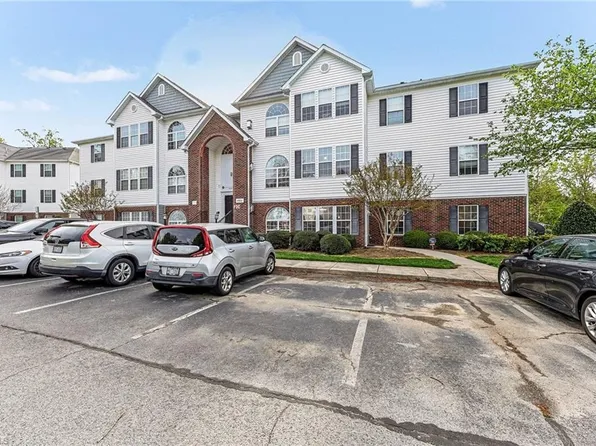 4302 Timberbrooke Dr APT 1D, Greensboro, NC 27409