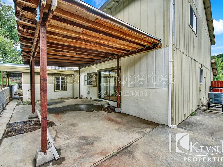 1398 Hale St — Photo 24