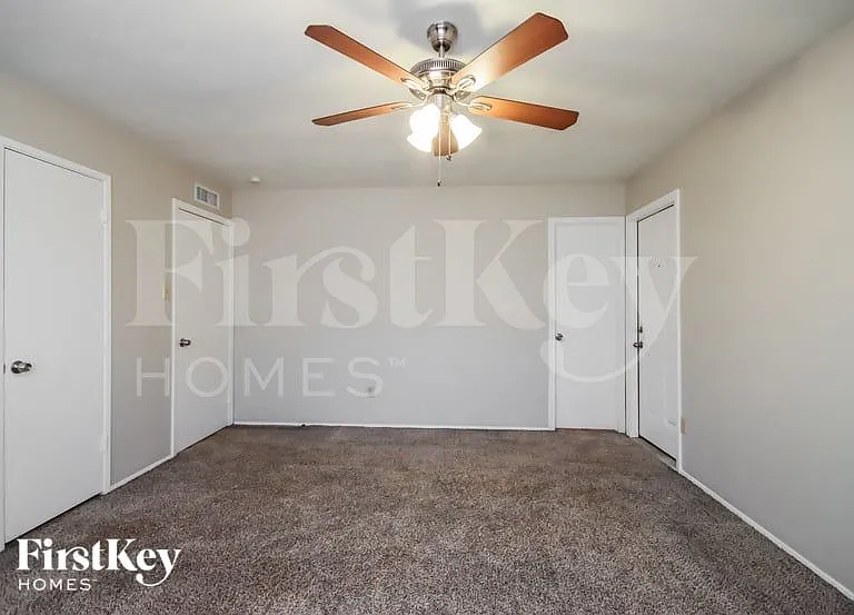 14658 Meyersville Dr — Photo 8