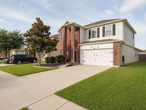 2nd image of 2722 Indigo Stone Ln