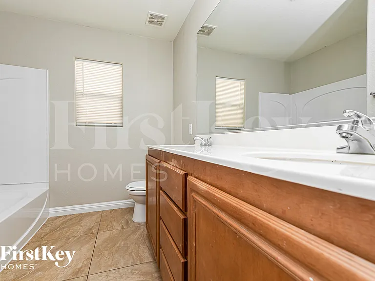 4913 Cherokee Run Ct — Photo 16