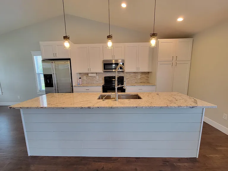 578 E 820 S — Photo 29