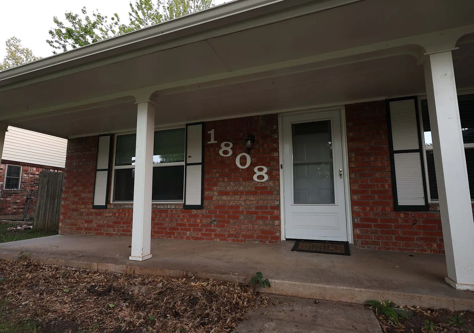 1808 Ridgewood Norman for lease — Photo 3