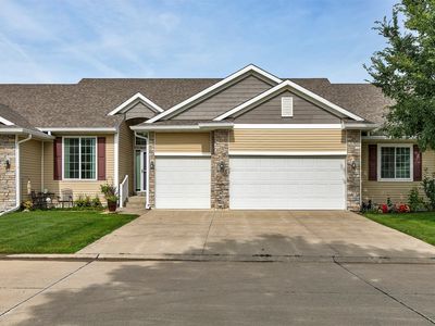 6054 Bradford Ln, Johnston, IA, 50131